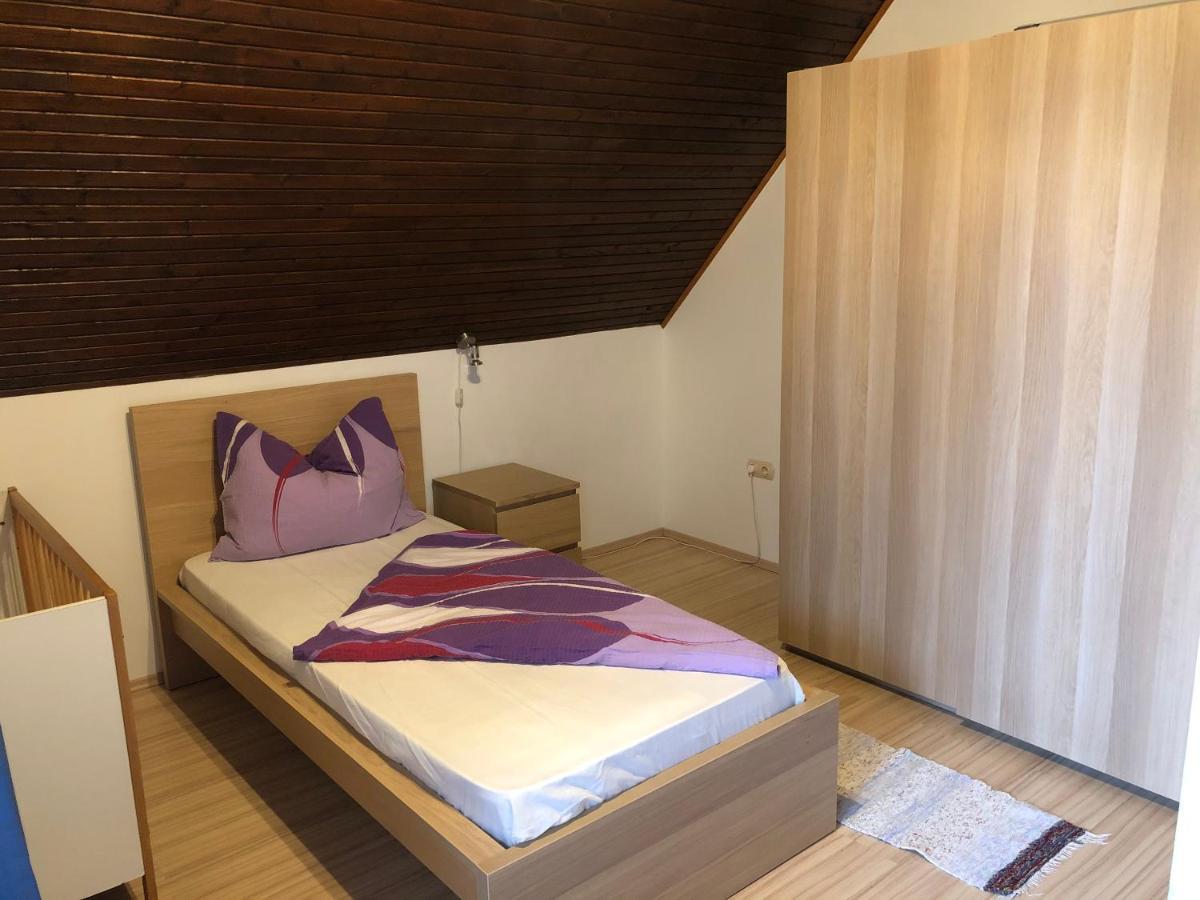 Valentin Vendeghaz Hotel Balatonlelle Buitenkant foto