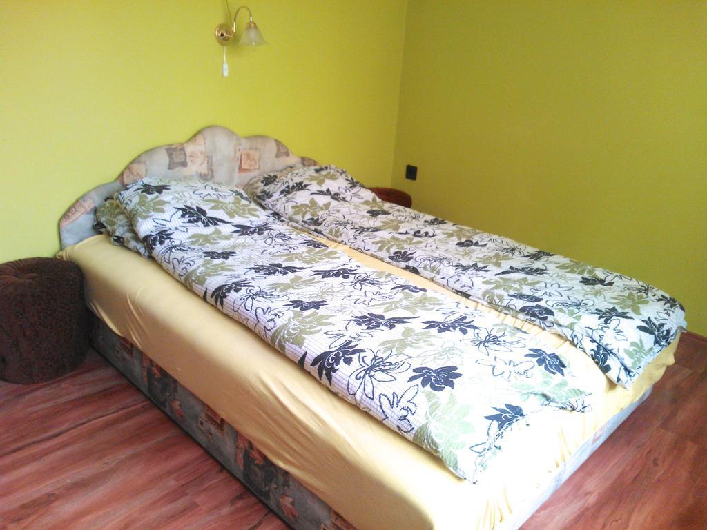 Valentin Vendeghaz Hotel Balatonlelle Buitenkant foto