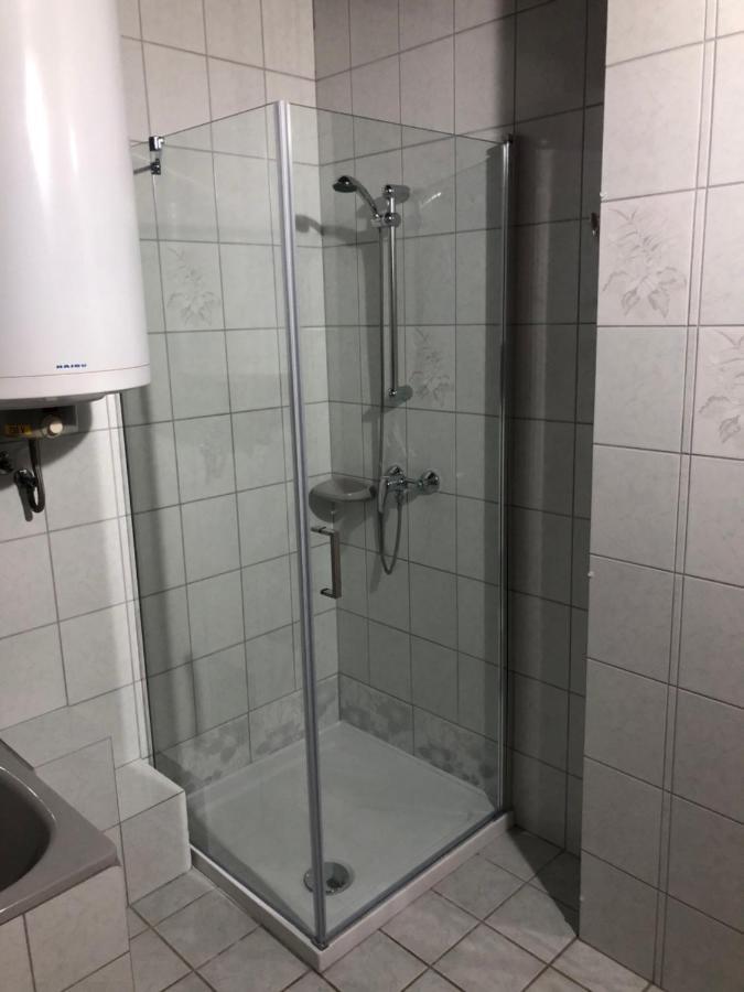 Valentin Vendeghaz Hotel Balatonlelle Buitenkant foto