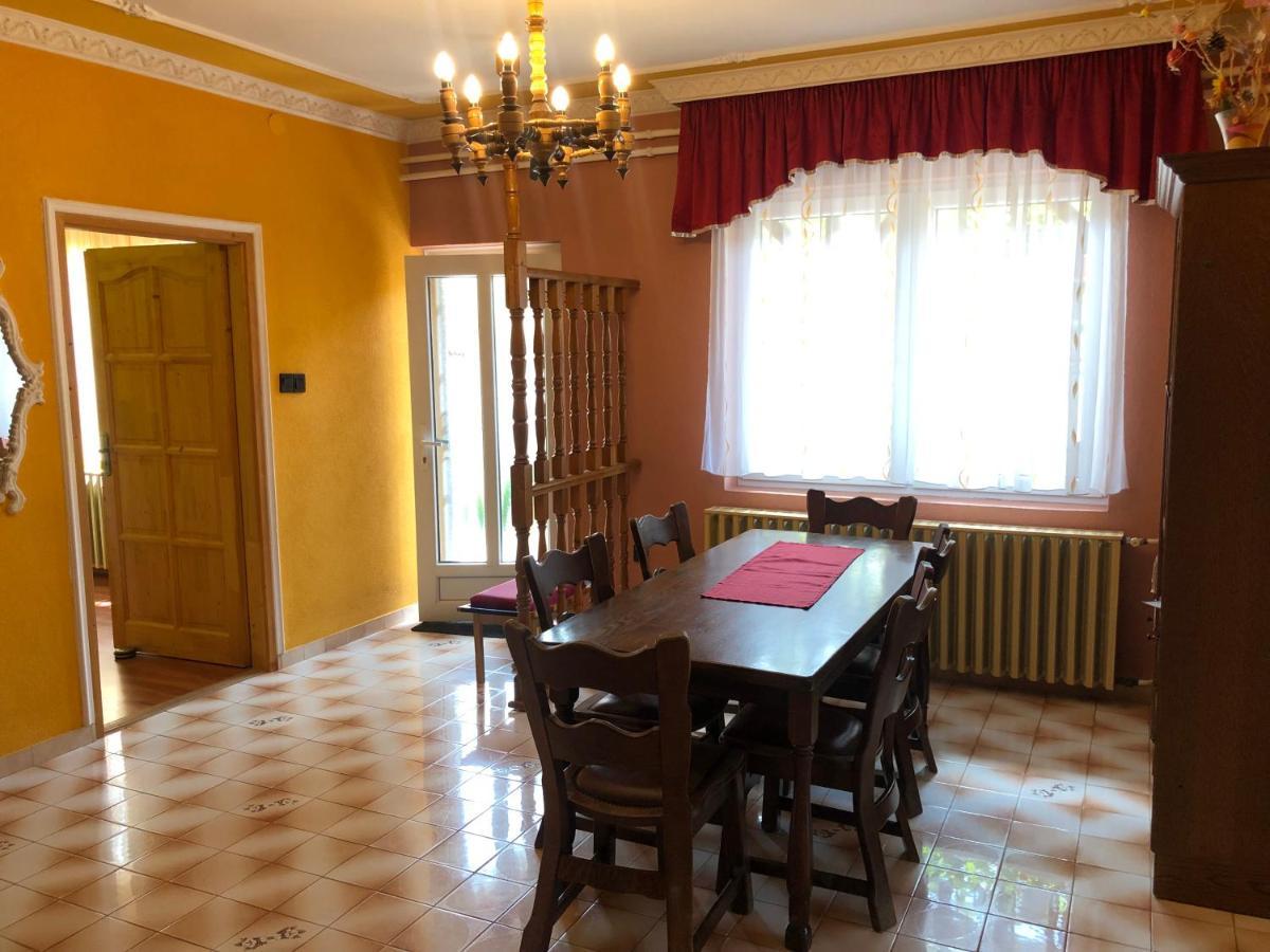 Valentin Vendeghaz Hotel Balatonlelle Buitenkant foto