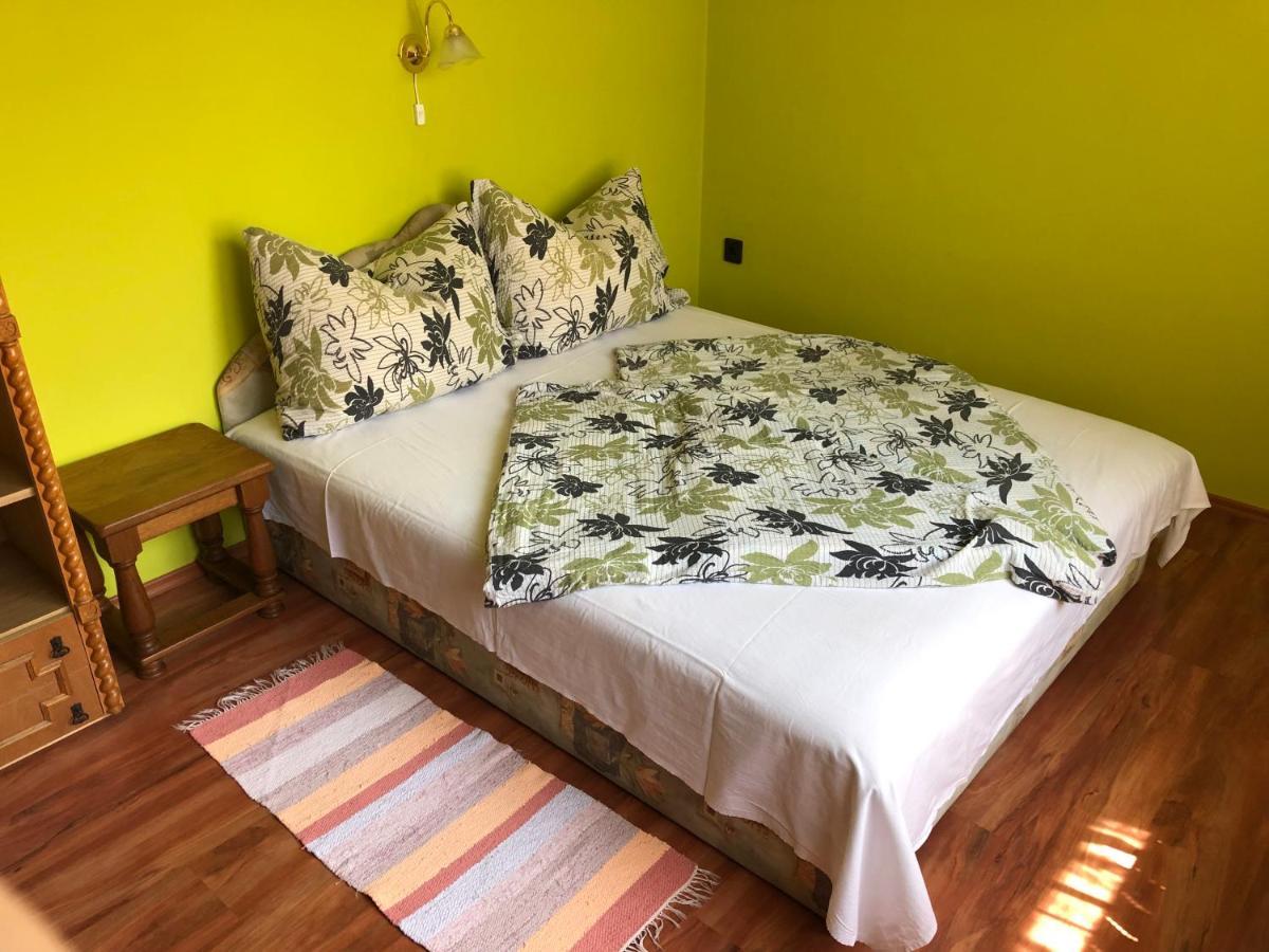Valentin Vendeghaz Hotel Balatonlelle Buitenkant foto