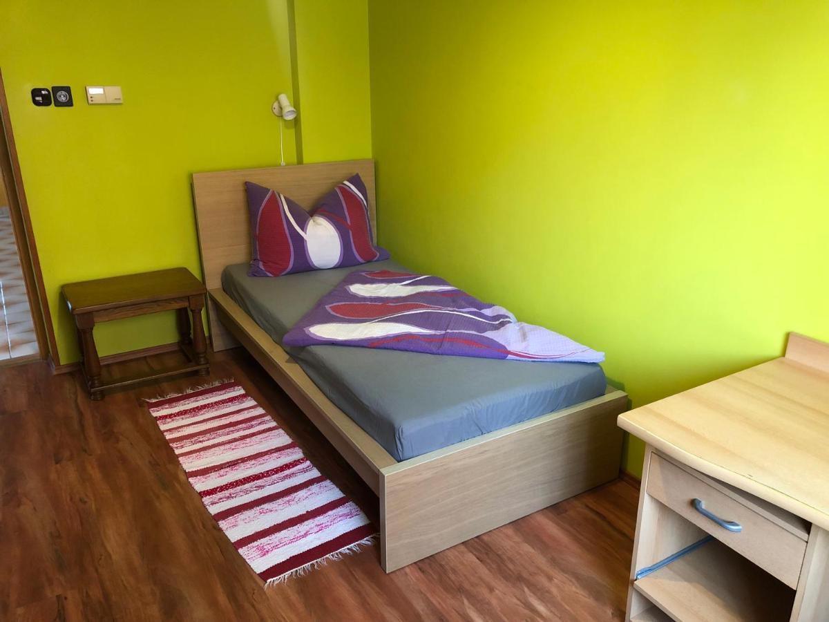 Valentin Vendeghaz Hotel Balatonlelle Buitenkant foto