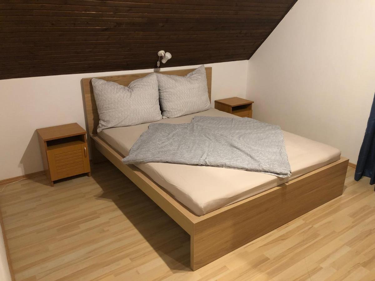 Valentin Vendeghaz Hotel Balatonlelle Buitenkant foto