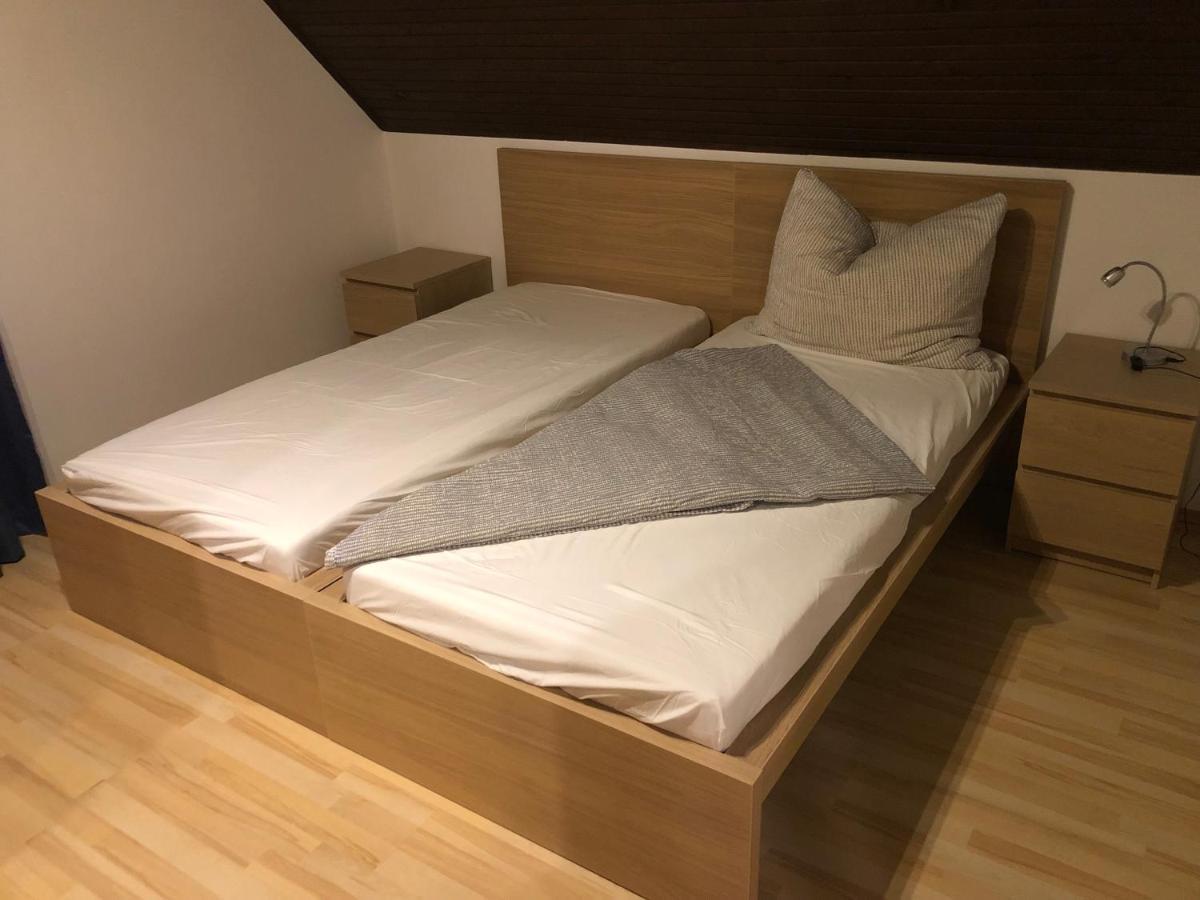 Valentin Vendeghaz Hotel Balatonlelle Buitenkant foto