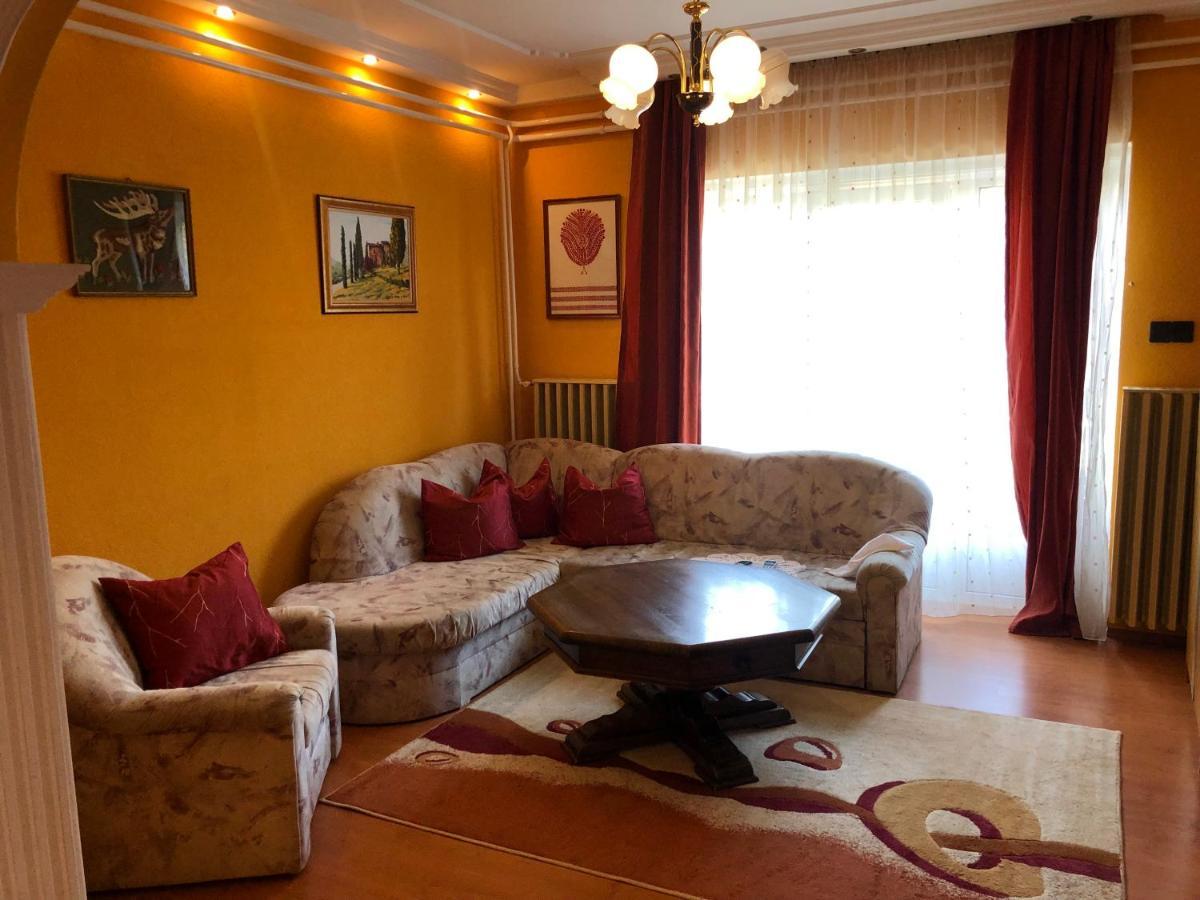 Valentin Vendeghaz Hotel Balatonlelle Buitenkant foto
