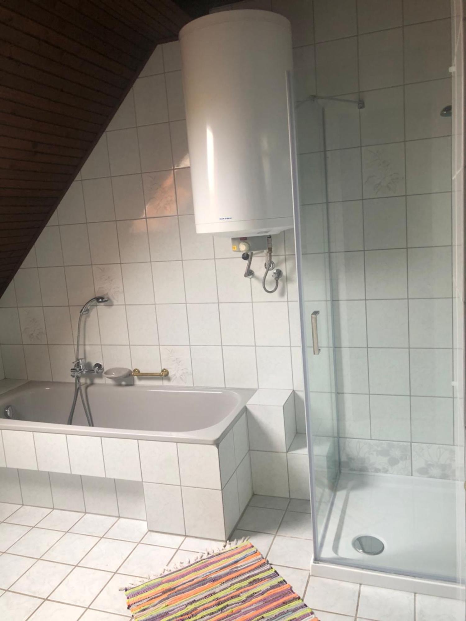 Valentin Vendeghaz Hotel Balatonlelle Buitenkant foto